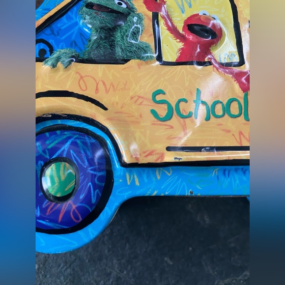 2005 Sesame Street Vintage Tin box with 36 card “matching game” set inside. - Picture 9 of 12